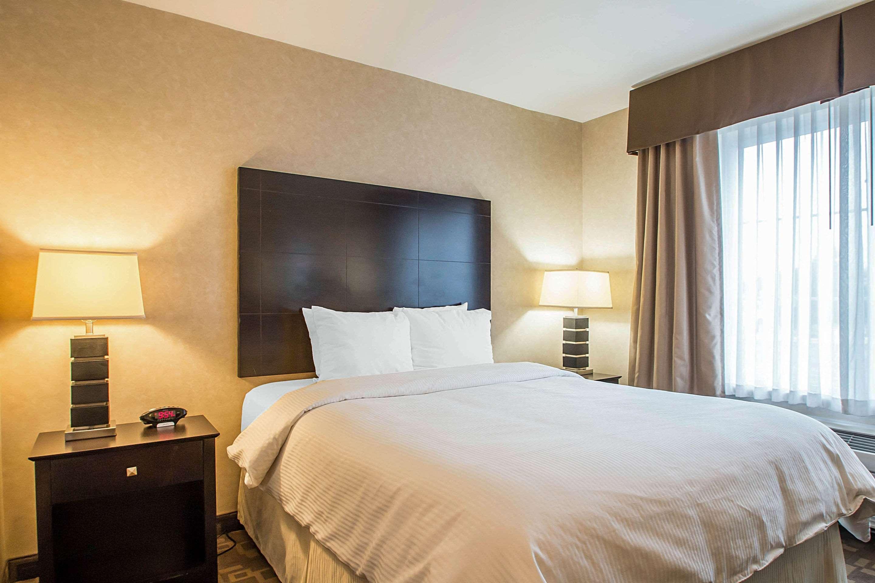Clarion Inn Elmhurst - Oak Brook Near I-88, I-290, I-294 Екстериор снимка