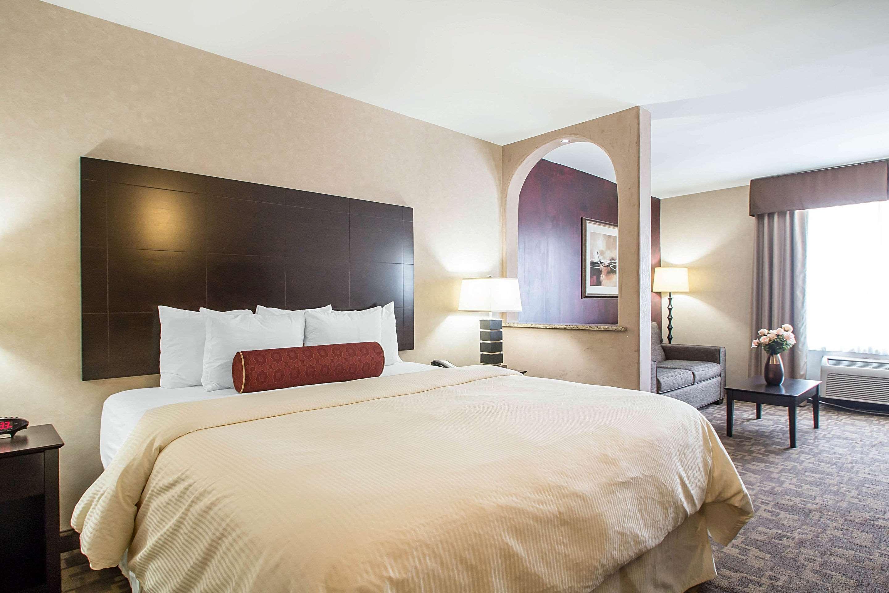 Clarion Inn Elmhurst - Oak Brook Near I-88, I-290, I-294 Екстериор снимка