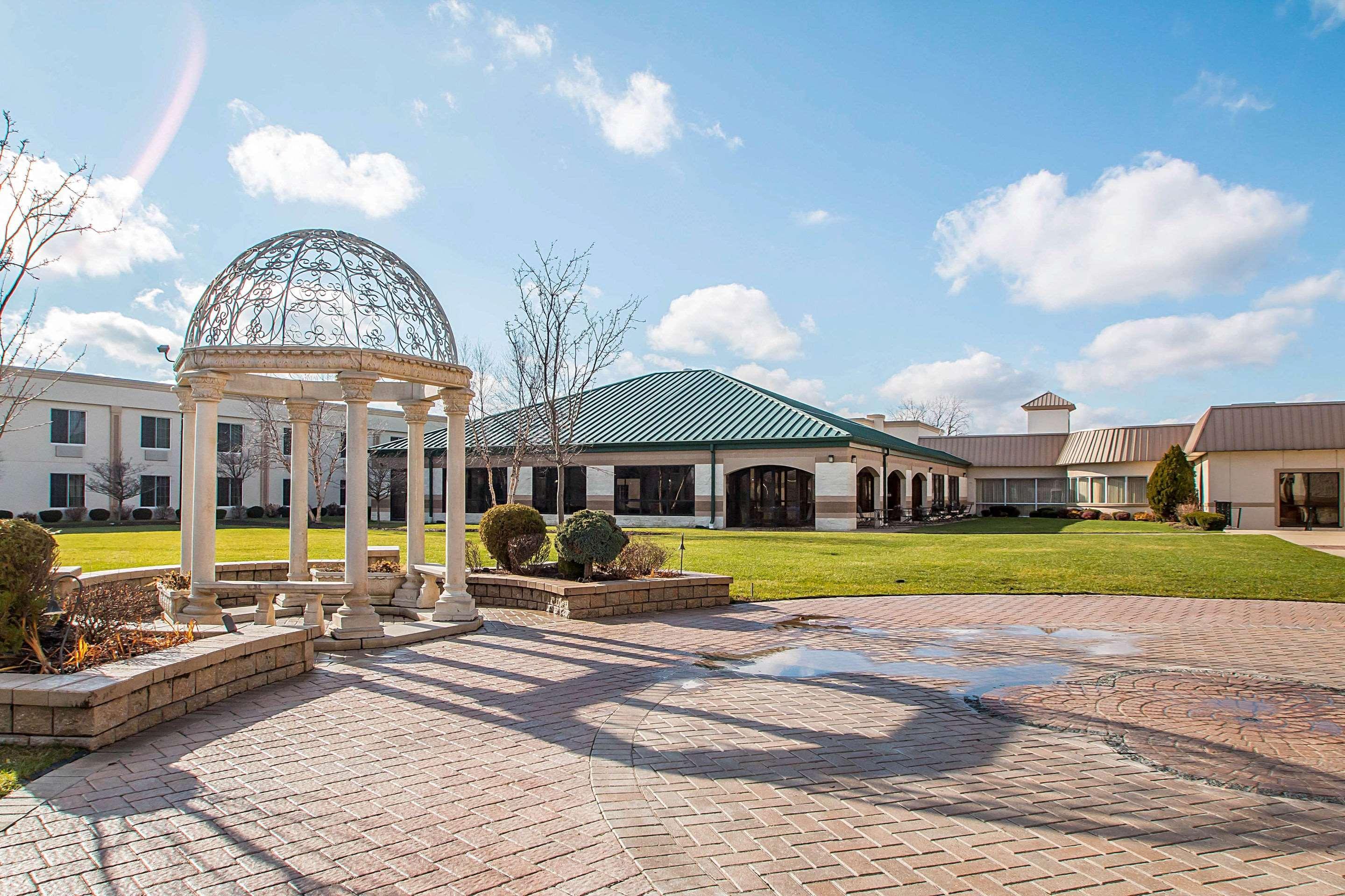 Clarion Inn Elmhurst - Oak Brook Near I-88, I-290, I-294 Екстериор снимка